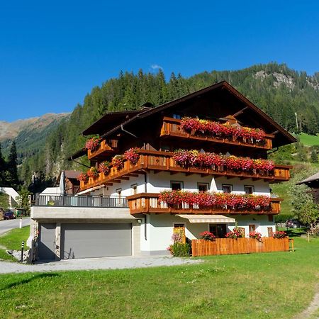 Gaestehaus Berger Sankt Jakob in Defereggen Esterno foto
